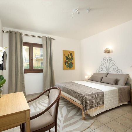 Hotel Moderno Olbia Zewnętrze zdjęcie