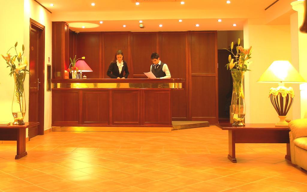 Hotel Moderno Olbia Zewnętrze zdjęcie