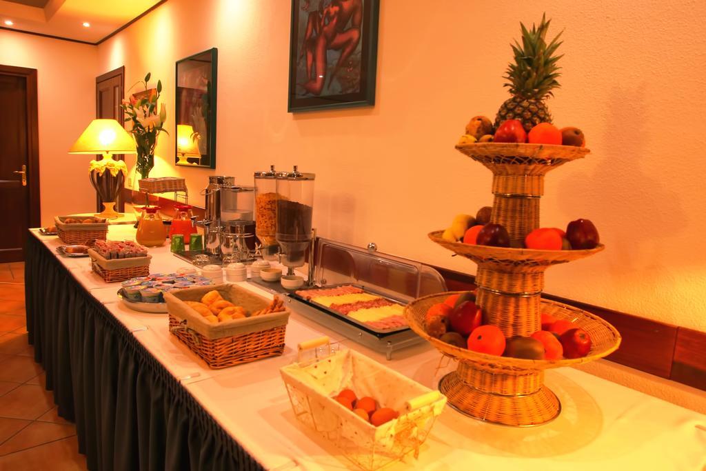 Hotel Moderno Olbia Zewnętrze zdjęcie