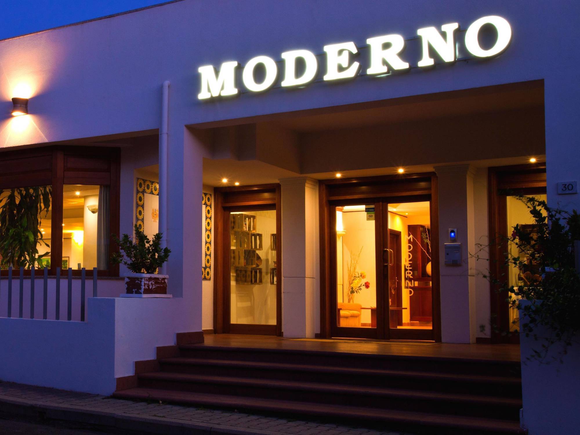 Hotel Moderno Olbia Zewnętrze zdjęcie